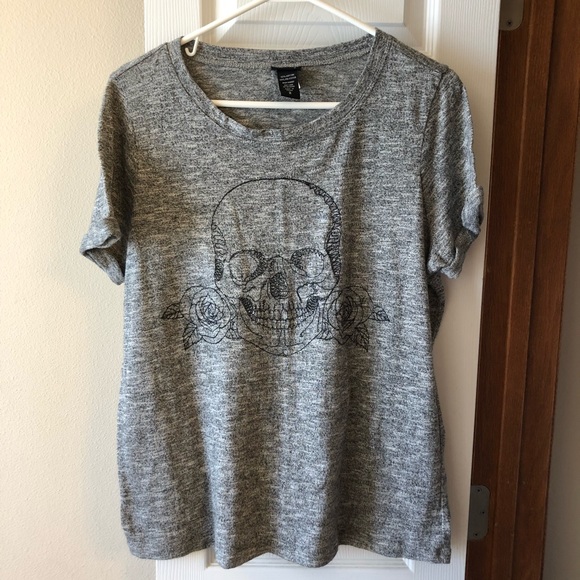 torrid Tops - Torrid burnout soft skull tee